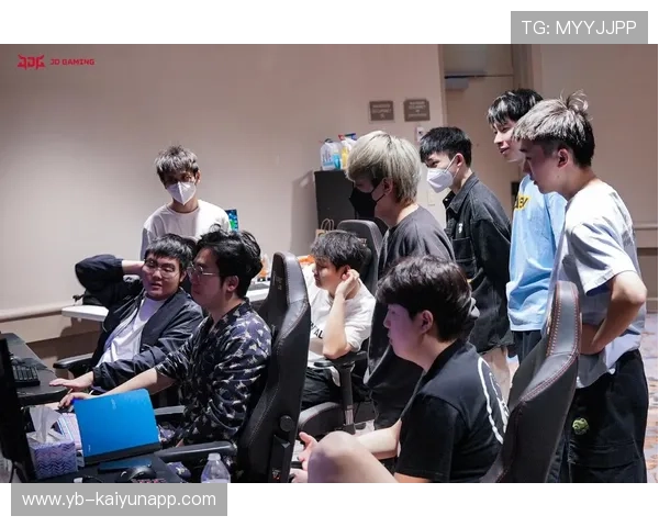 JDG教练组深化数据驱动战术训练